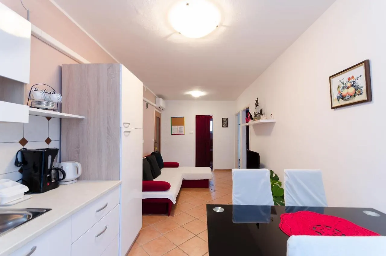 Apartments And Room Mirjana Dramalj Croatia