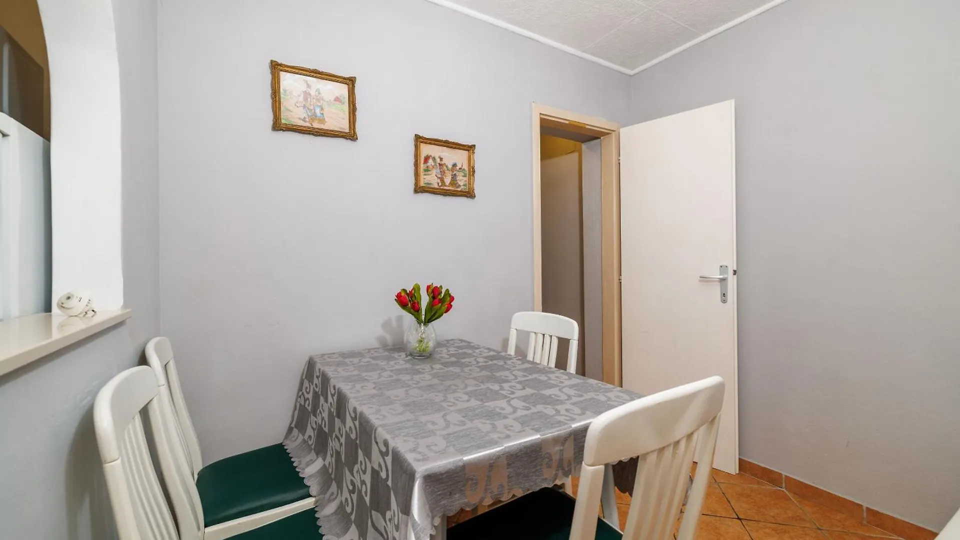 Apartments And Room Mirjana Dramalj 0*,  Croatia