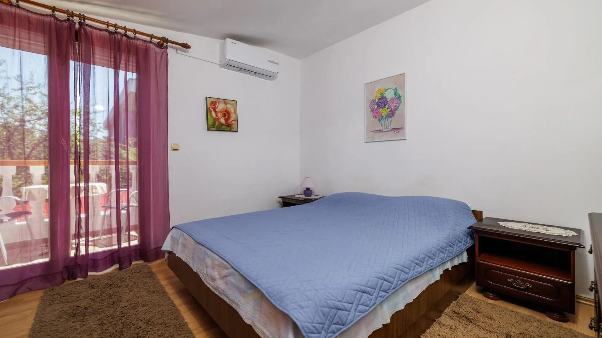Apartments And Room Mirjana Dramalj