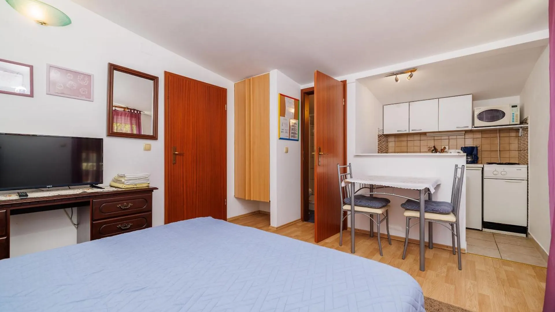 Apartments And Room Mirjana Dramalj
